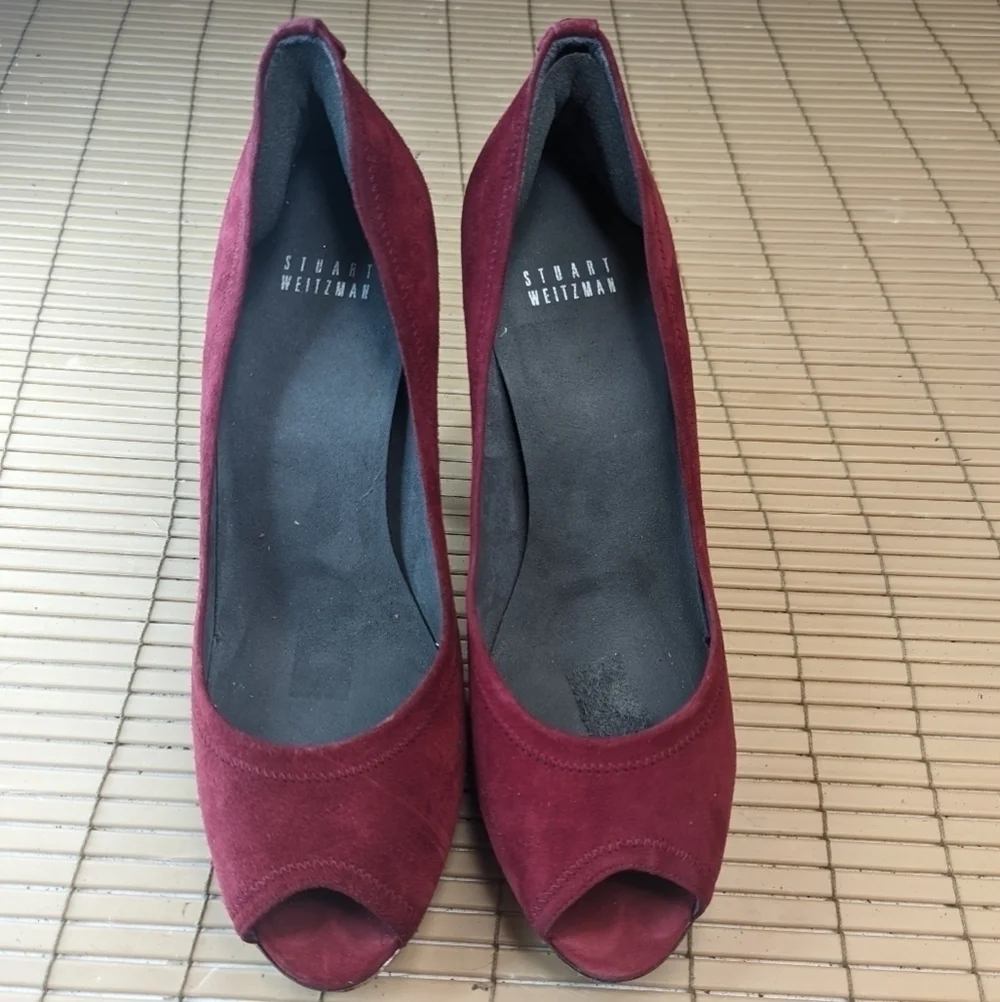 Stuart Weitzman red Suede Peep Open Toe 5